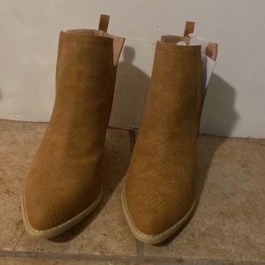 Brand new brown booties